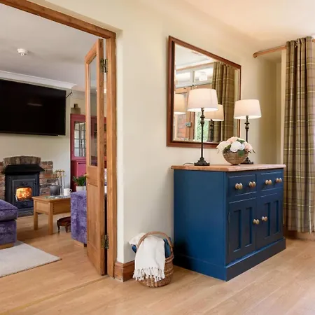 5 Bed In York Oc-77267 *