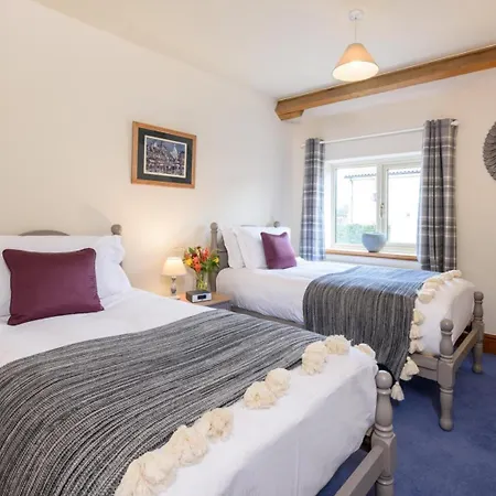 5 Bed In York Oc-77267 *