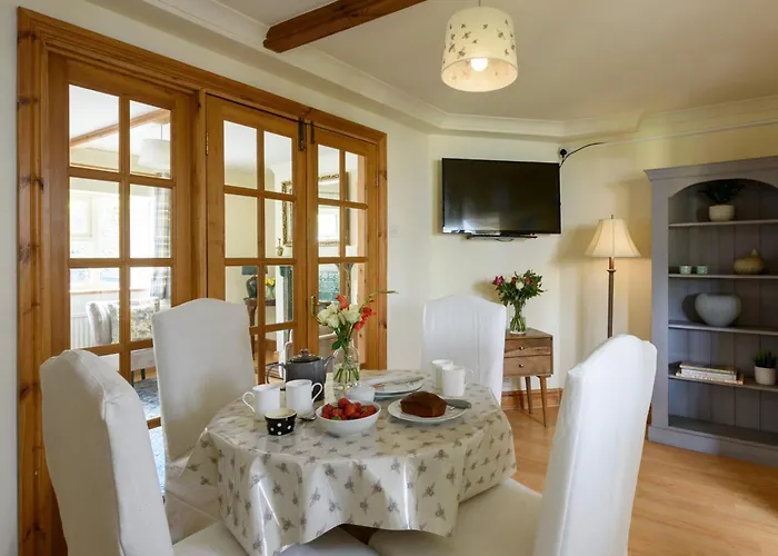 5 Bed In York Oc-77267 Green Hammerton