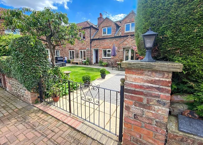 5 Bed In York Oc-77267 *