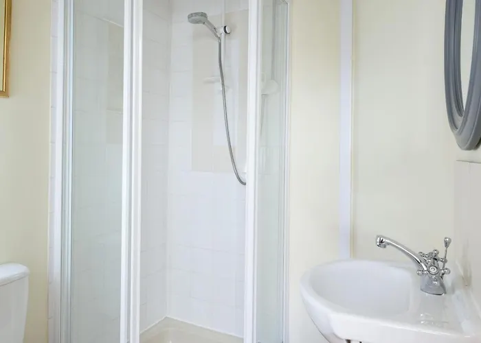 5 Bed In York Oc-77267