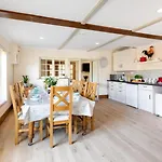 5 Bed In York Oc-77267 Green Hammerton